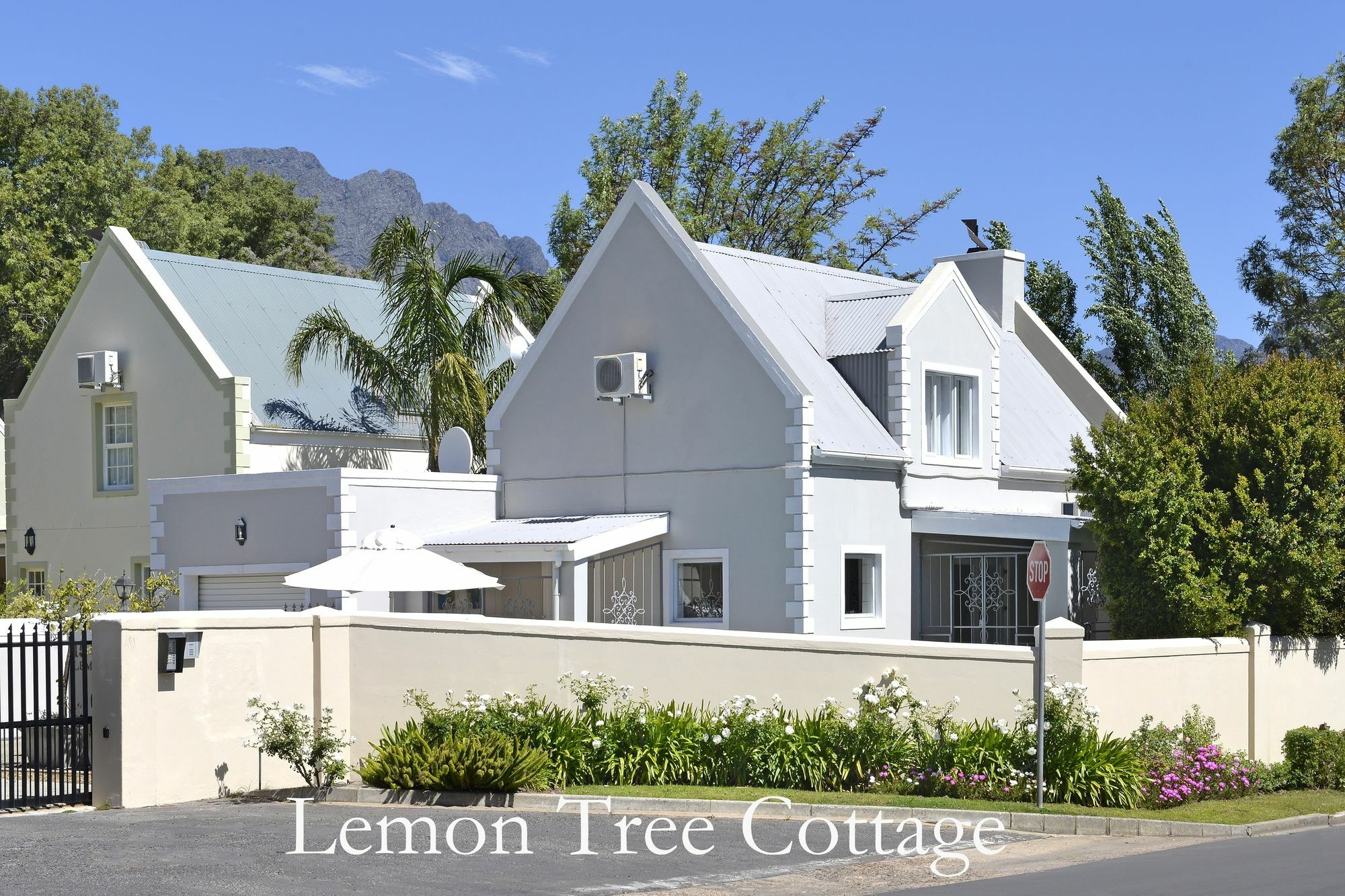 Lemon Tree Cottage Self Catering フランシュホーク エクステリア 写真